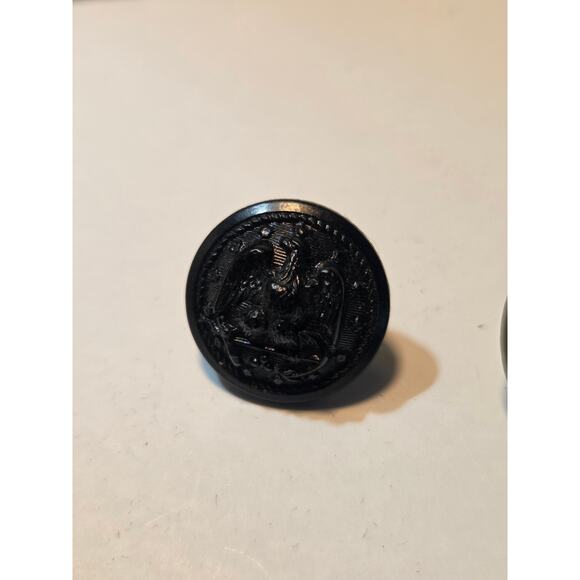 (2) Vintage 1940s WWII Resin Great Seal Eagle Buttons – Civilian Uniform Style - Picture 2 of 5